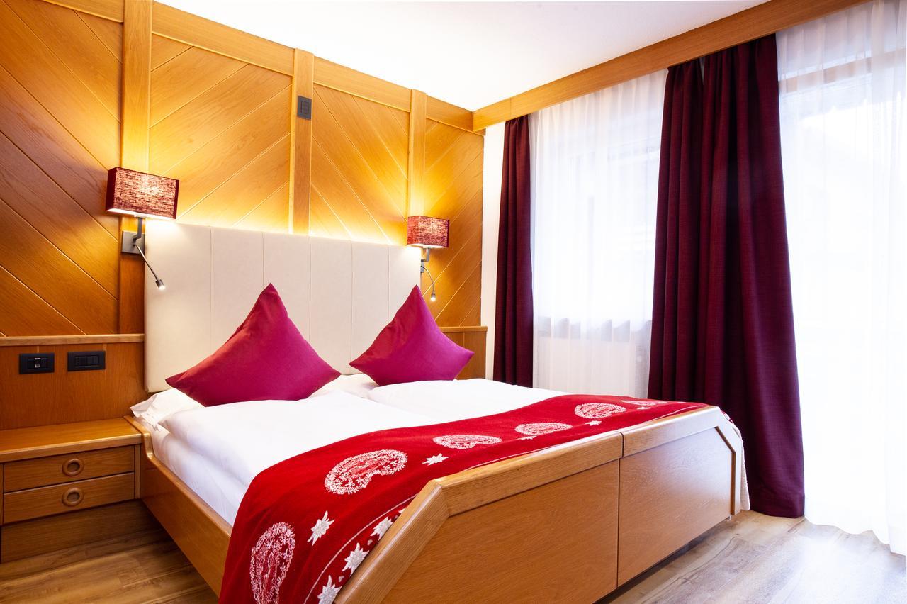 Hotel Cirelle Suite & Spa Canazei Exterior foto